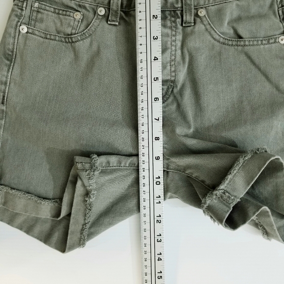 Madewell Women's Gray Curvy High Waisted High Rise Denim Shorts,  size 24 - Picture 9 of 11